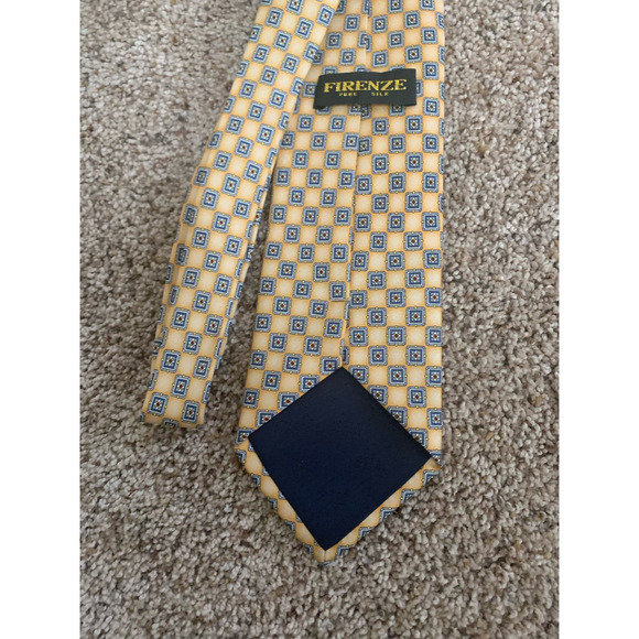 Firenze Pure Silk 58 in X 3.5 in Golden Yellow with Blue Design Men's Silk Tie - Picture 2 of 4